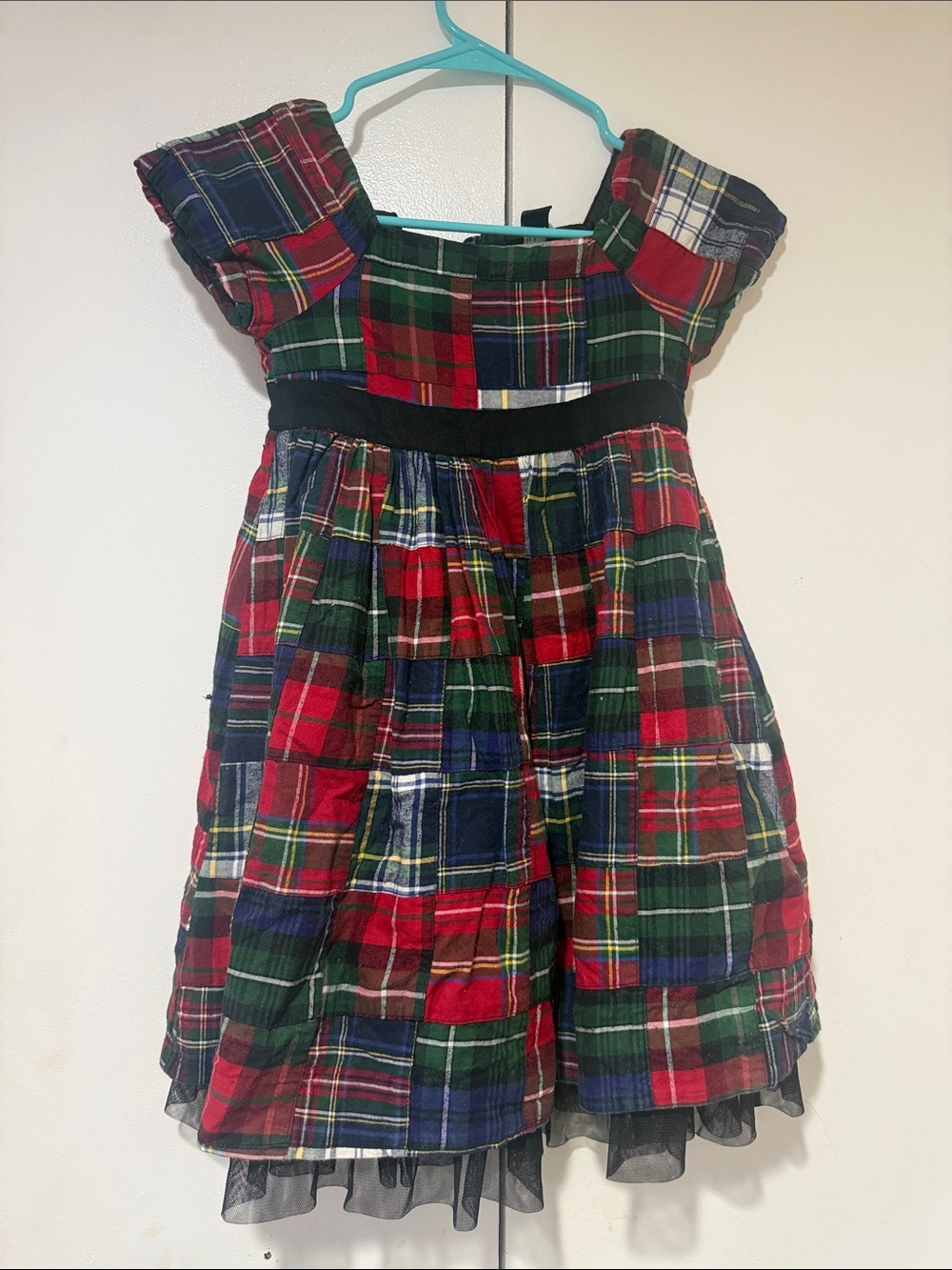 GAP Girls Plaid Holiday Dress in Red, Green, Navy